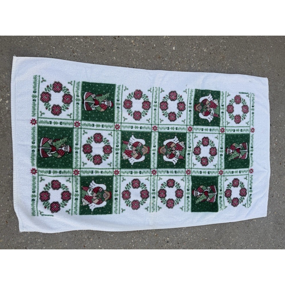 Cannon Vintage Christmas Angle Bath Towel Red‎ Green White 24"x41"